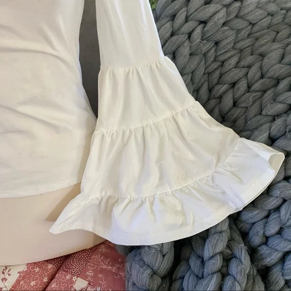 NEW Bell Sleeve Top - Picture 4 of 11